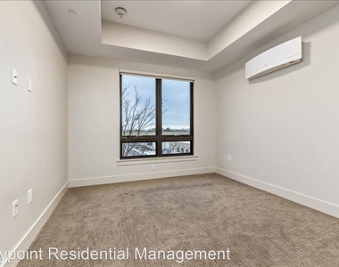 880 W River Street, #309 - Photo Thumbnail 19