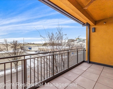 880 W River Street, #309 - Photo Thumbnail 14