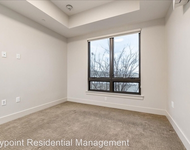 880 W River Street, #309 - Photo Thumbnail 20