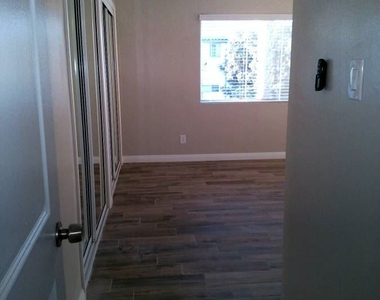 5246 Driftwood St - Photo Thumbnail 17