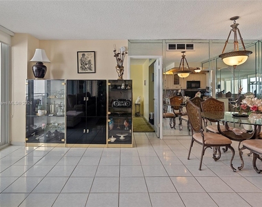 3180 S Ocean Dr - Photo Thumbnail 7