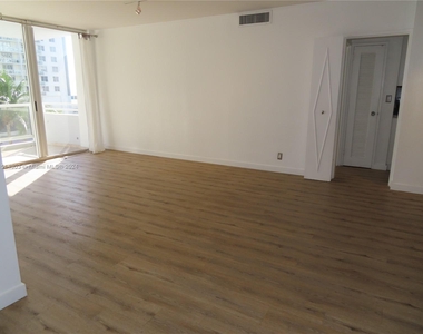 5700 Collins Ave - Photo Thumbnail 26