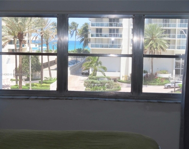 5700 Collins Ave - Photo Thumbnail 34