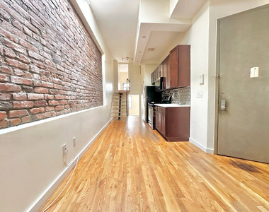 1358 Hancock Street - Photo Thumbnail 1