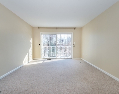 228 Riverwalk Way - Photo Thumbnail 9