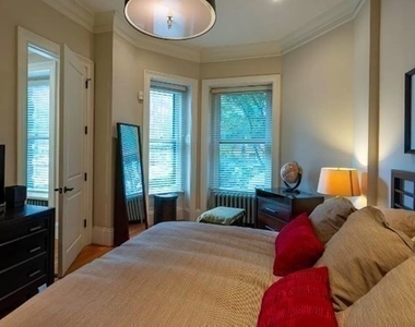 295 Beacon Street - Photo Thumbnail 11