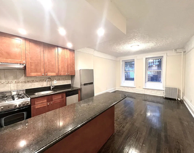 West 88th Street - Photo Thumbnail 1