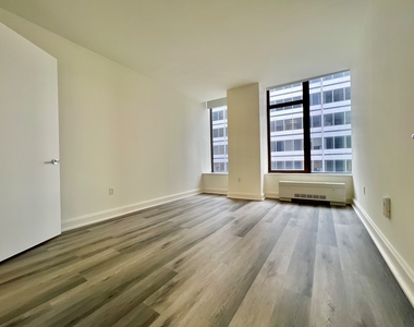 10 Hanover Square, New York, NY 10005 - Photo Thumbnail 1