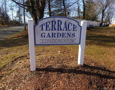52 Terrace Gardens - Photo Thumbnail 0