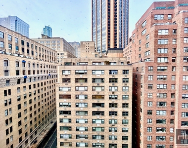 East 33 Street - Photo Thumbnail 3