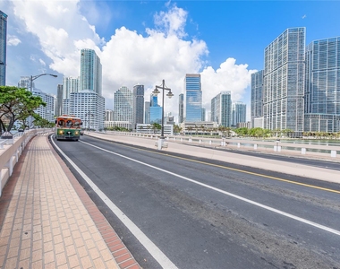 540 Brickell Key Dr - Photo Thumbnail 43