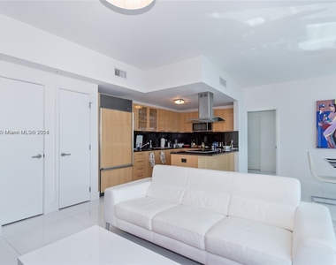 6899 Collins Ave - Photo Thumbnail 1