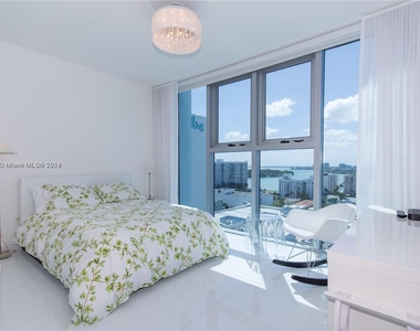 6899 Collins Ave - Photo Thumbnail 8