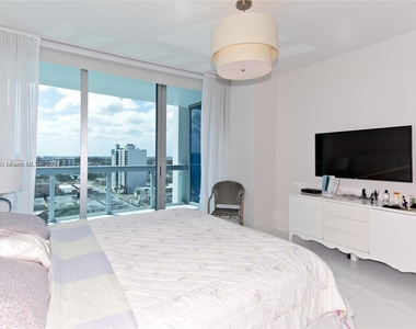 6899 Collins Ave - Photo Thumbnail 14