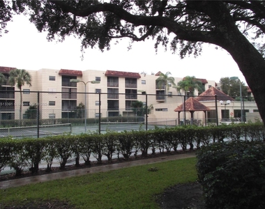 10501 W Broward Blvd - Photo Thumbnail 15