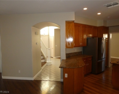 9690 W Cherokee Avenue - Photo Thumbnail 11