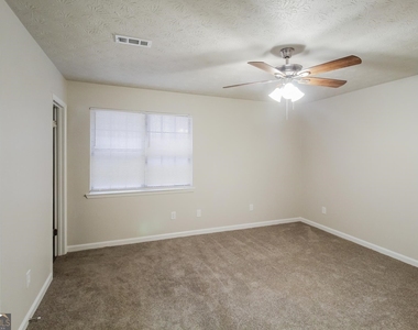 1322 Briar Ridge - Photo Thumbnail 7