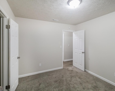 1322 Briar Ridge - Photo Thumbnail 12