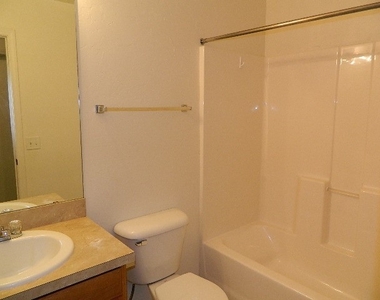 9728 Sw 27th Street - Photo Thumbnail 14