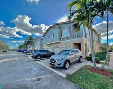 5800 Hampton Hills Blvd - Photo Thumbnail 0