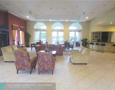 5800 Hampton Hills Blvd - Photo Thumbnail 4