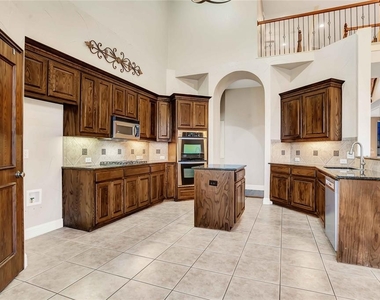 11567 Castle Brook Lane - Photo Thumbnail 16