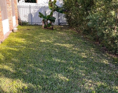 11712 Sw 13th St - Photo Thumbnail 44