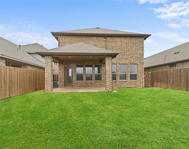 1054 Norias Drive - Photo Thumbnail 14