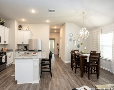 7237 Yucca Pl - Photo Thumbnail 10