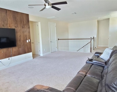 545 Lake Cove Pointe Circle - Photo Thumbnail 16