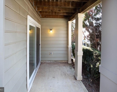 1049 Gardenview Loop - Photo Thumbnail 15