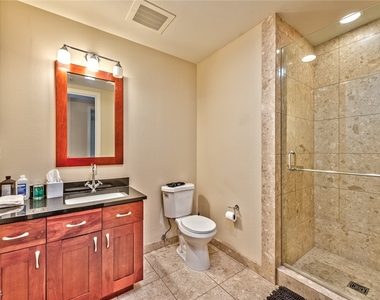 4525 Dean Martin Drive - Photo Thumbnail 7