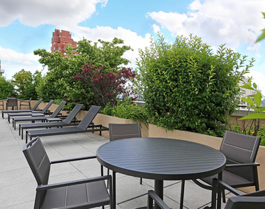 73rd Street & York Avenue - Photo Thumbnail 8