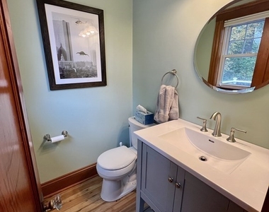 656 West Roxbury Parkway - Photo Thumbnail 6