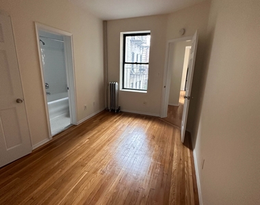 201-205 West  11th Street - Photo Thumbnail 5