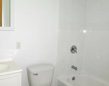 West 119th Street and Manhattan Ave - Photo Thumbnail 8