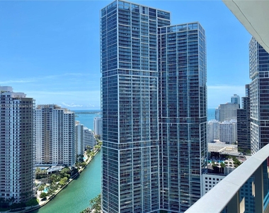 200 Biscayne Boulevard Way - Photo Thumbnail 15