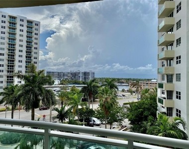 3001 S Ocean Dr - Photo Thumbnail 1