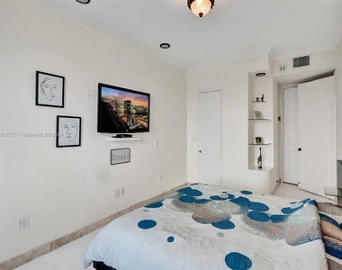 3180 S Ocean Dr - Photo Thumbnail 16