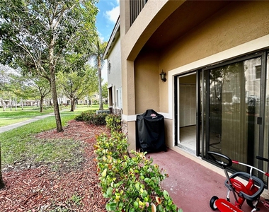 22821 Sw 88th Pl - Photo Thumbnail 13