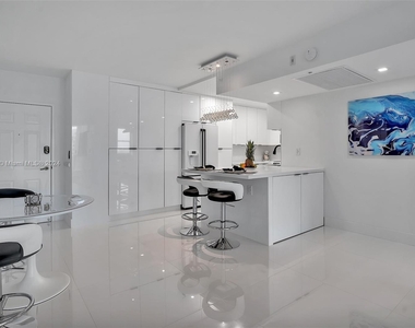 2501 S Ocean Dr - Photo Thumbnail 12