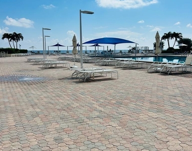 3180 S Ocean Dr - Photo Thumbnail 16