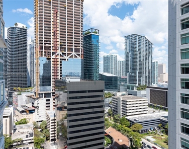 950 Brickell Bay Dr - Photo Thumbnail 3