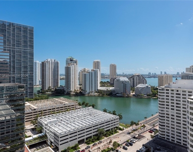 950 Brickell Bay Dr - Photo Thumbnail 2