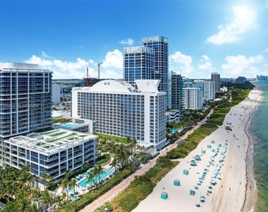 6899 Collins Ave - Photo Thumbnail 20