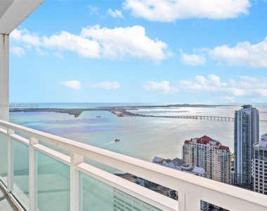 950 Brickell Bay Dr - Photo Thumbnail 24