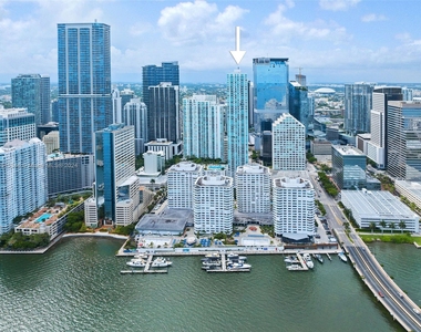 950 Brickell Bay Dr - Photo Thumbnail 29