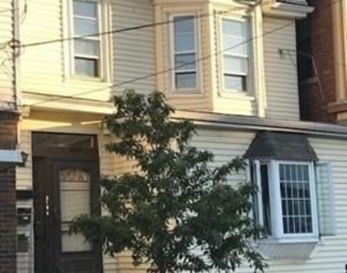 163 Saratoga Street - Photo Thumbnail 6