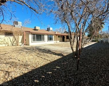 604 Bonita Avenue - Photo Thumbnail 32