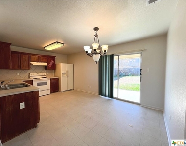 4405 Indigo Drive - Photo Thumbnail 4